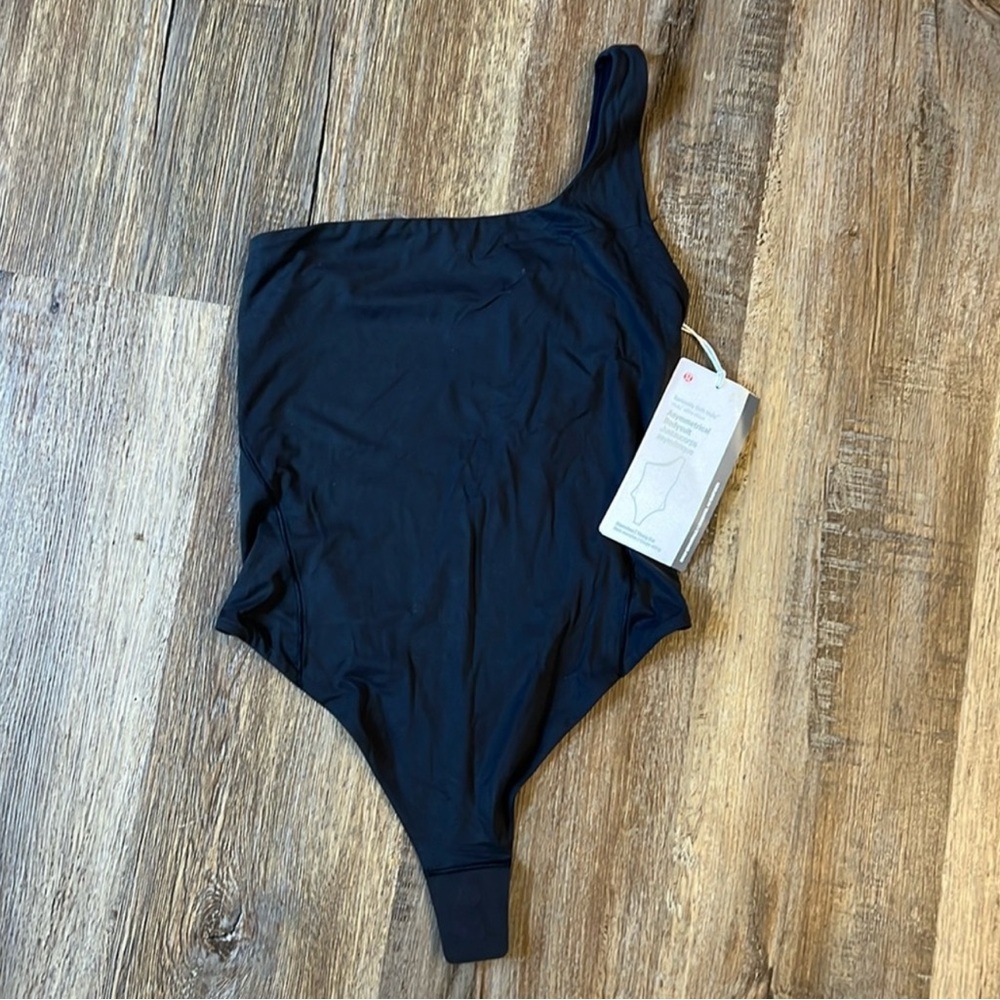 NWT Lululemon Nulu Bodysuit